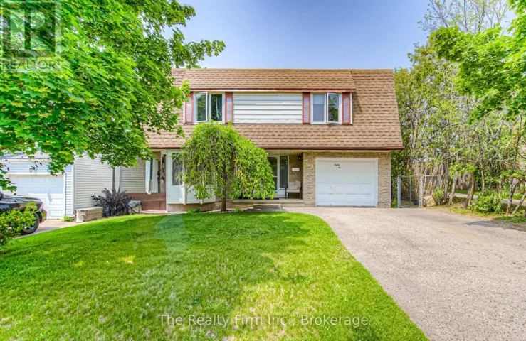 82 ROSENEATH CRESCENT, Kitchener, Ontario N2E1V9