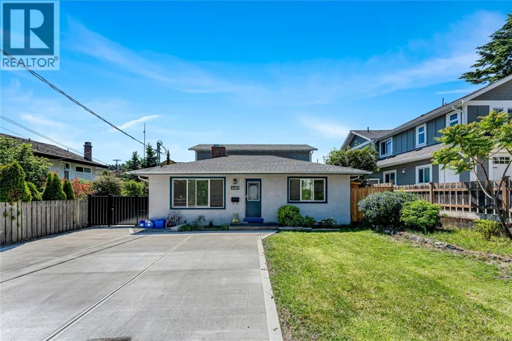 1689 Kisber Ave, Saanich, British Columbia V8P2W5