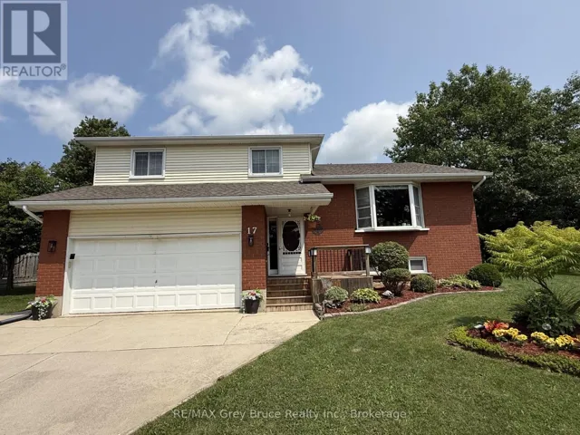 17 ARMSTRONG CRESCENT, Grey Highlands, Ontario N0C1H0