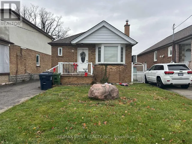 LOWER - 28 SNIDER AVENUE, Toronto (Briar Hill-Belgravia), Ontario M6E4R9