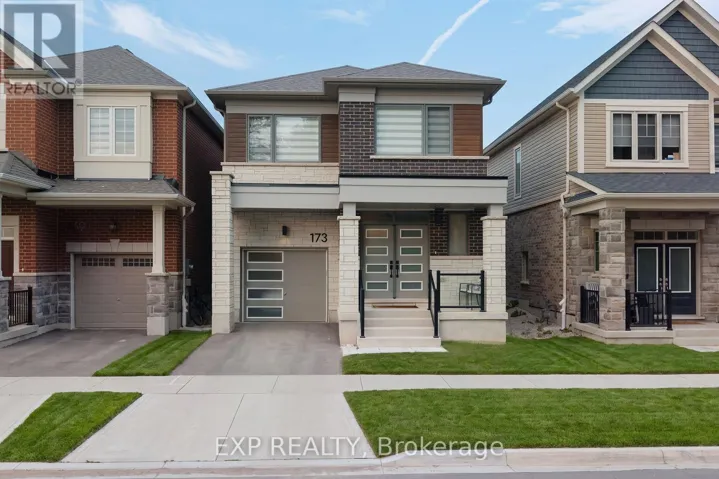 173 FORESTWALK STREET, Kitchener, Ontario N2R0T2