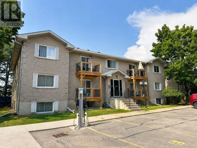 402 - 266 OVERLEA DRIVE, Kitchener, Ontario N2M5N3