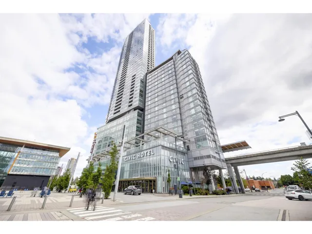 3709 13495 CENTRAL AVENUE, Surrey, British Columbia V3T0K2