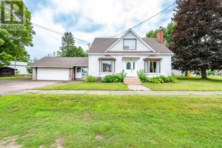 734 FRONT STREET, Pembroke, Ontario K8A6J6
