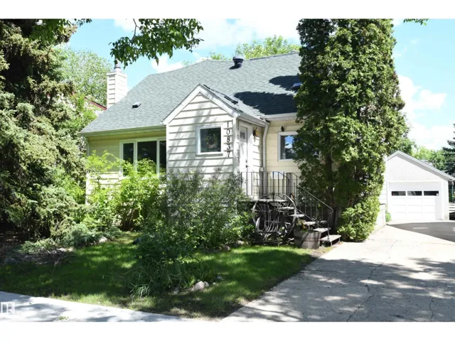 10837 139 ST NW, Edmonton, Alberta T5M1P6
