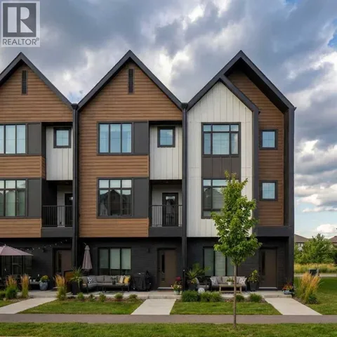 3869 155 Avenue SW, Calgary, Alberta T2Y0M8