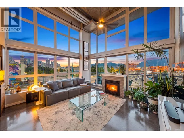407 289 ALEXANDER STREET, Vancouver, British Columbia V6A4H6