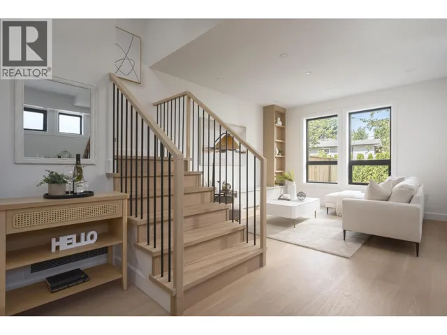 922 E 16TH AVENUE, Vancouver, British Columbia V5T2V9