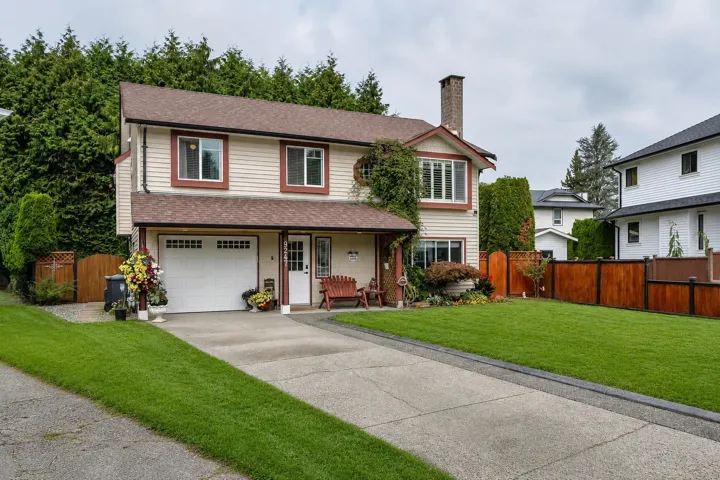 9247 214 STREET, Langley, British Columbia V1M1P4
