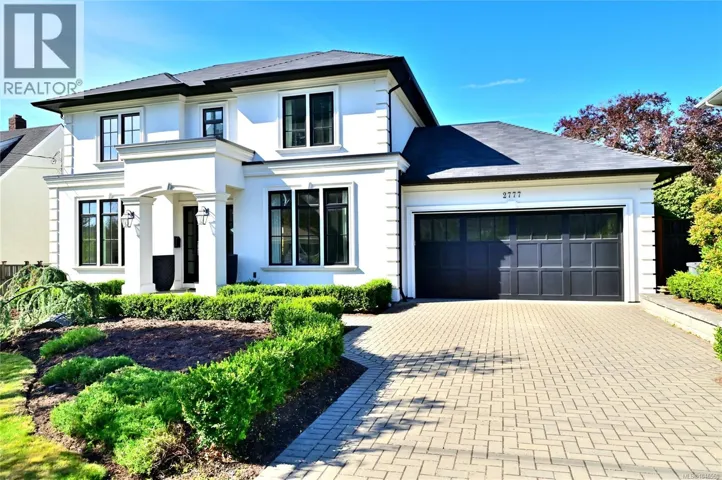 2777 Dewdney Ave, Oak Bay, British Columbia V8R3M3