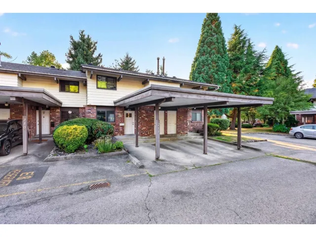 211 13931 74 AVENUE, Surrey, British Columbia V3W6G6
