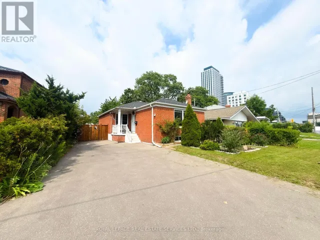 MAIN - 290 THE EAST MALL, Toronto (Islington-City Centre West), Ontario M9B3Z3