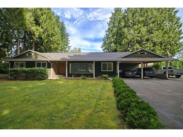 20441 94B AVENUE, Langley, British Columbia V1M1Y9