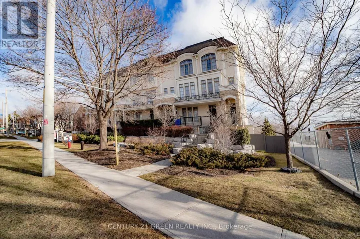 5 - 3071 CAWTHRA ROAD, Mississauga (Applewood), Ontario L5A2X4