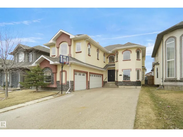 6823 18 AV SW, Edmonton, Alberta T6X0C9