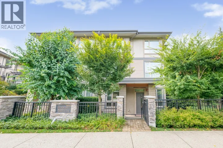 5 3221 NOEL DRIVE, Burnaby, British Columbia V3J0H3