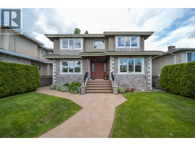 6807 BURNS STREET, Burnaby, British Columbia V5E1T5