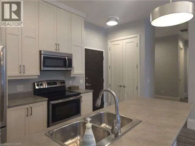 112 KING Street E Unit# 202, Hamilton, Ontario L8N1A8