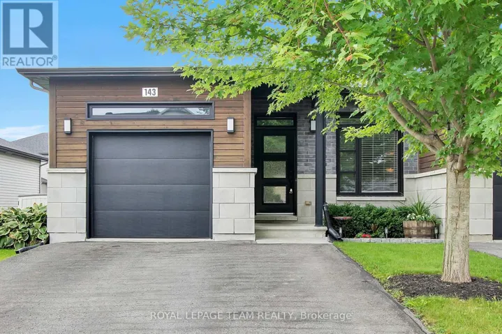 143 ST MALO PLACE, Russell, Ontario K0A1W0