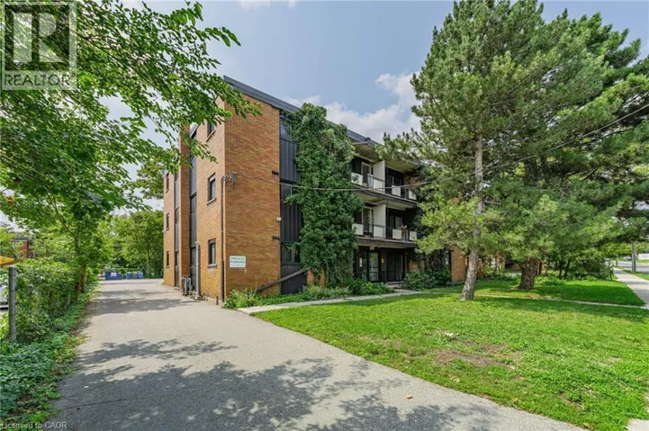 157 AHRENS Street W Unit# 4, Kitchener, Ontario N2H4C8
