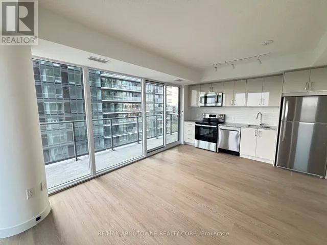 1215 - 4010 EGLINTON AVENUE W, Toronto (Humber Heights), Ontario M9A0G5