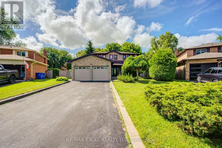 104 LAMBETH COURT, Newmarket (Gorham-College Manor), Ontario L3Y6S1