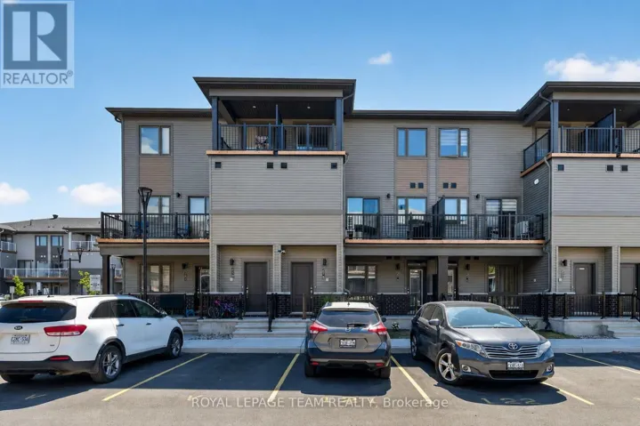 218 PARNIAN PRIVATE, Ottawa, Ontario K2J4H7