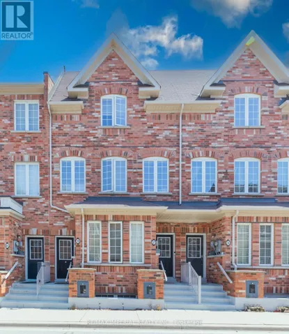 37 CARNAHAN TERRACE, Toronto (East End-Danforth), Ontario M4E0B2
