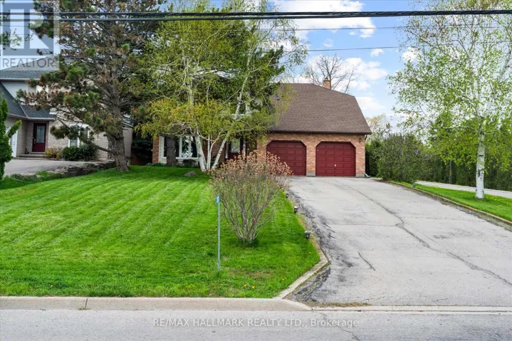 203 JONES ROAD, Hamilton (Stoney Creek), Ontario L8E5J4
