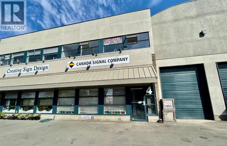 4 416 Garbally Rd, Victoria, British Columbia V8T2K1