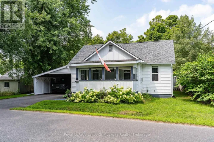 570 PINEDALE ROAD, Gravenhurst (Muskoka (S)), Ontario P1P1M1