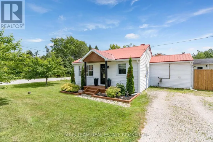2721 CUMBERLAND ROAD, Severn (West Shore), Ontario L3V6H3