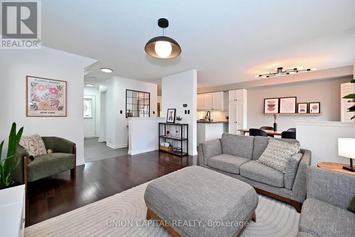 32 REGATTA CRESCENT, Whitby (Port Whitby), Ontario L1N9V2