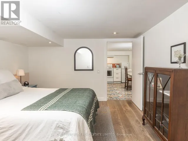 1654 GERRARD STREET E, Toronto (Woodbine Corridor), Ontario M4L2A8