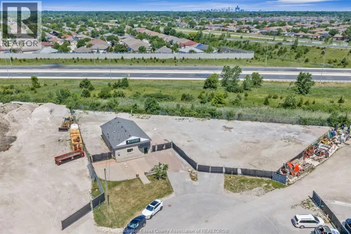 5145 DUMOUCHELLE STREET, Tecumseh, Ontario N9A6J3