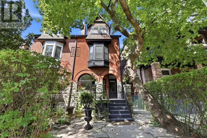 492 EUCLID AVENUE, Toronto (Palmerston-Little Italy), Ontario M6G2S9