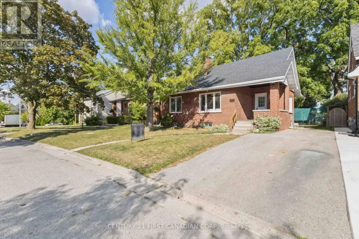 122 WINDSOR CRESCENT, London South (South F), Ontario N6C1V8