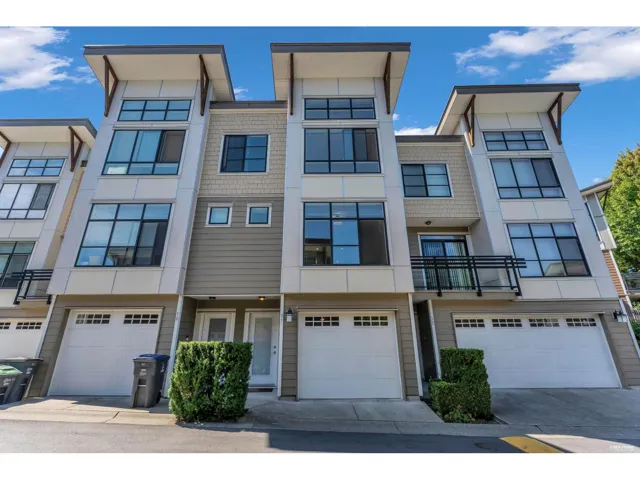11 9989 E BARNSTON DRIVE, Surrey, British Columbia V4N6N3