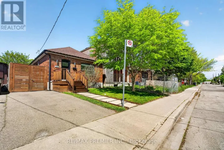 154 FIFTH STREET, Toronto (New Toronto), Ontario M8V2C7