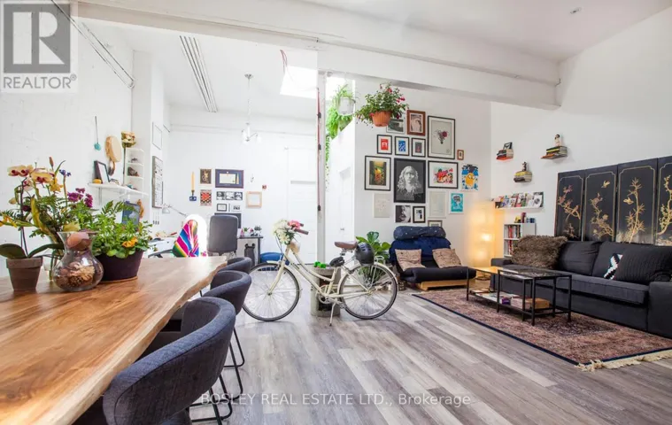 202 - 137 RONCESVALLES AVENUE, Toronto (Roncesvalles), Ontario M6R2L2