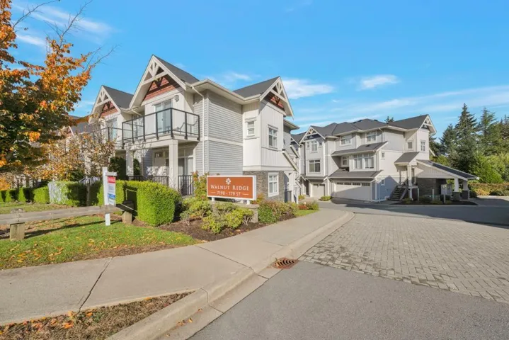 15 7198 179 STREET, Surrey, British Columbia V3S8C5