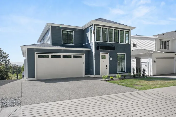 34030 PARR AVENUE, Mission, British Columbia V2V6B2