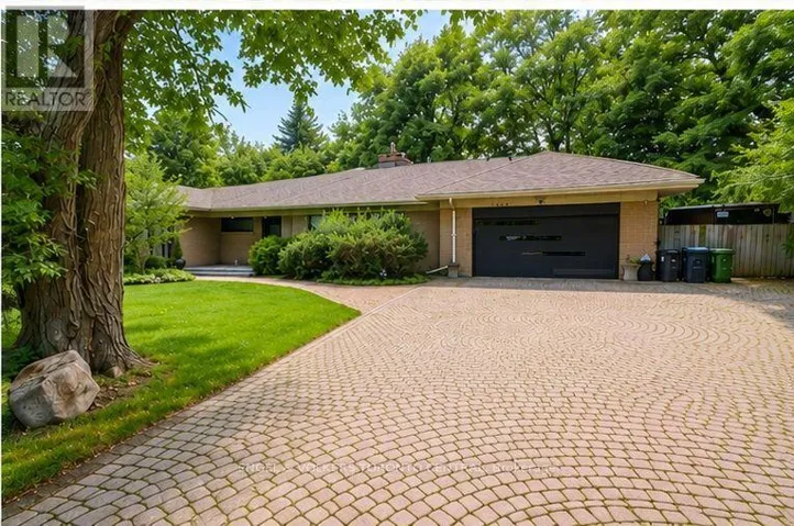 2424 BAYVIEW AVENUE, Toronto (Bridle Path-Sunnybrook-York Mills), Ontario M2L1A3