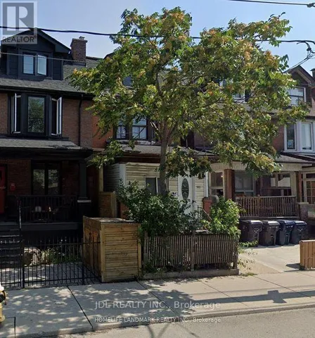 MAIN FLOOR - 593 BATHURST STREET, Toronto (University), Ontario M5S2P8