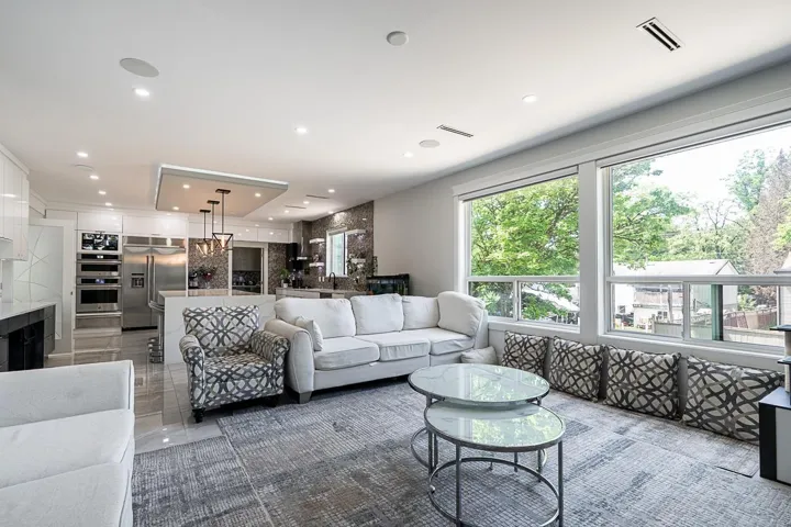 9417 132A STREET, Surrey, British Columbia V3V6W3