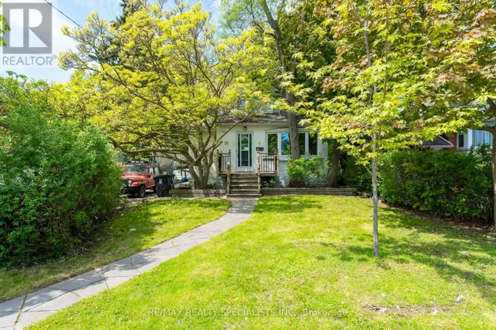 4 ELTON CRESCENT, Toronto (Long Branch), Ontario M8W2X8