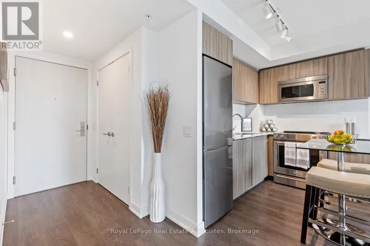 1403 - 30 SAMUEL WOOD WAY, Toronto (Islington-City Centre West), Ontario M9B0C9