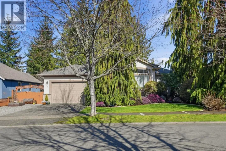 211 Saturna Dr, Qualicum Beach, British Columbia V9K2P5