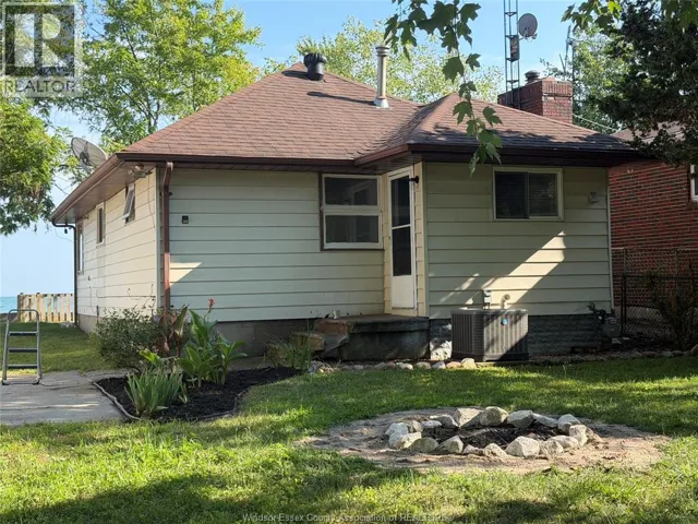 1437 HERITAGE ROAD, Kingsville, Ontario N9Y2E6
