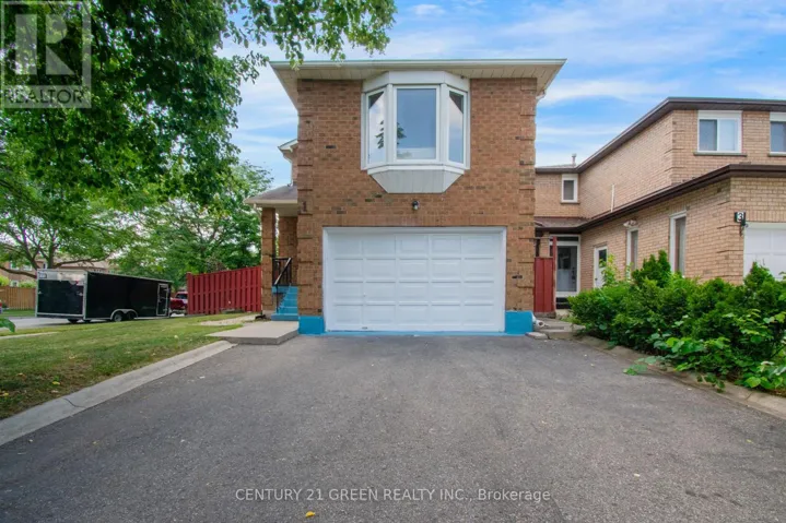 1 CANDY CRESCENT, Brampton (Northwood Park), Ontario L6X3T8